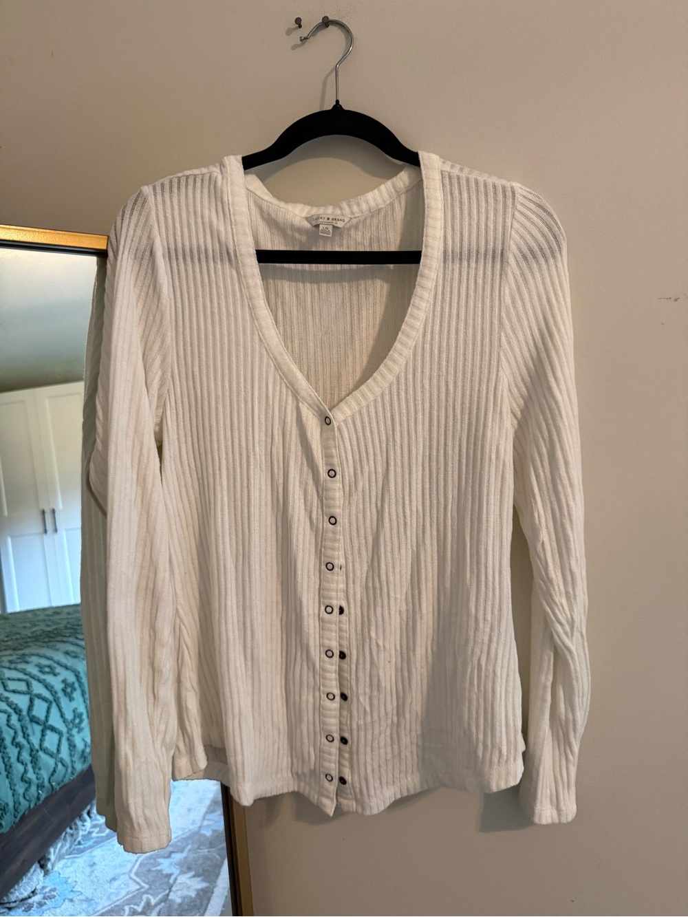 Lucky Brand White Ribbed Button-Front Long Sleeve Sweater